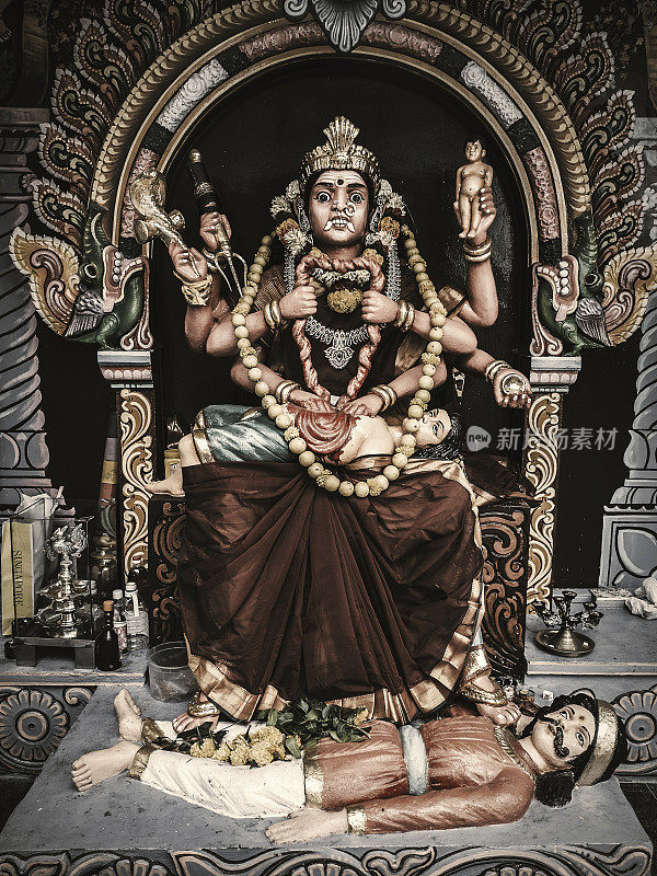 在新加坡的斯里Vadapathira Kaliamman神庙里的女神Periyachi
